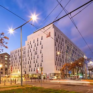 Ibis Marseille Centre Euromed